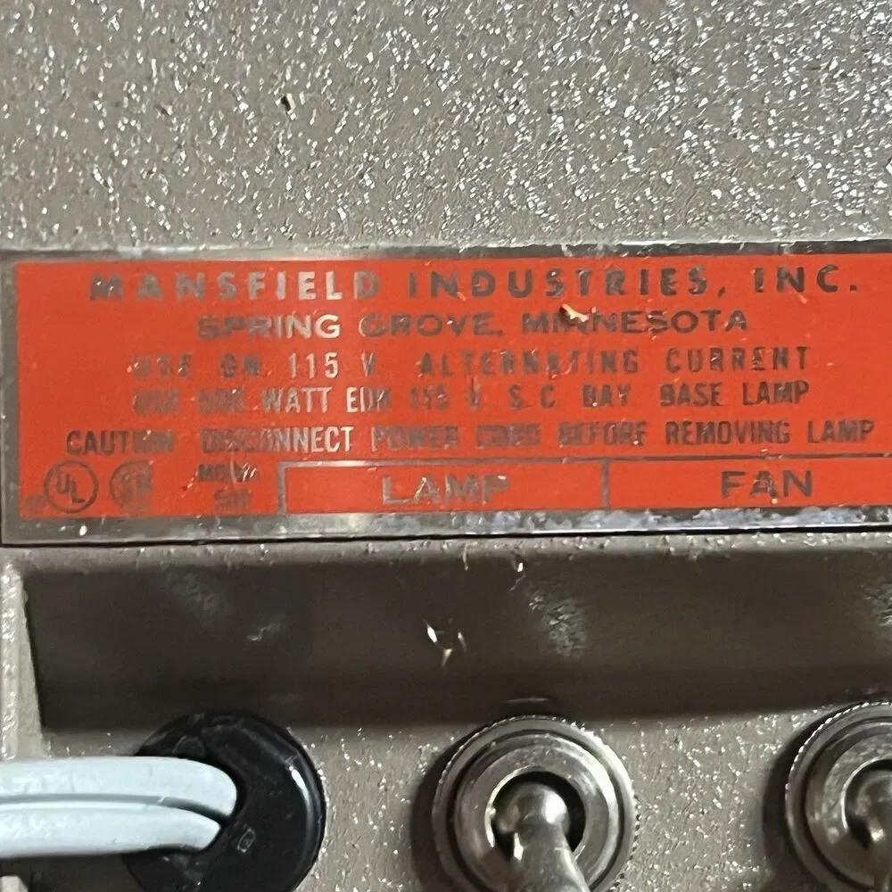 1962 Vintage Mansfield Holiday M-1000 8mm Movie Projector, Used-Powers on
